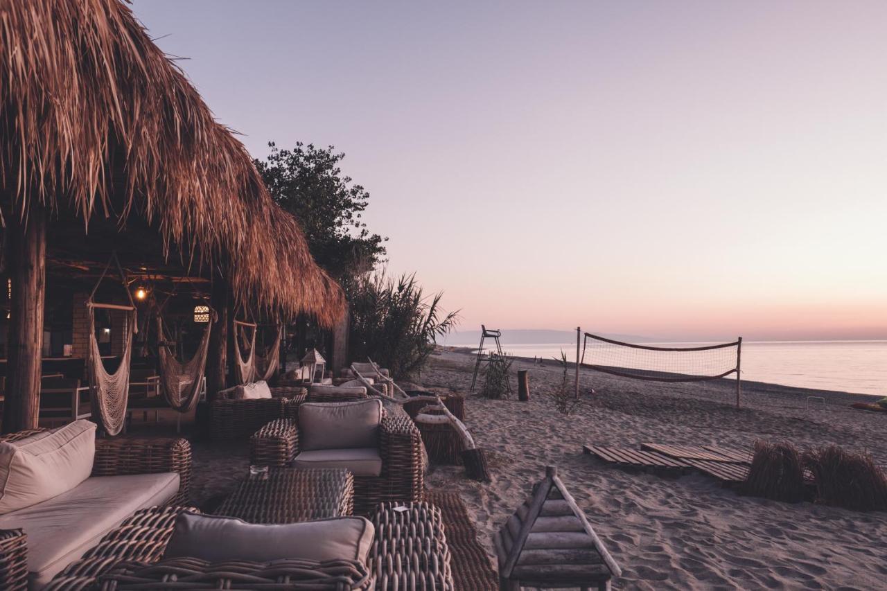 Riva Del Sol Beach Resort Санта Катерина дело Йонио Екстериор снимка